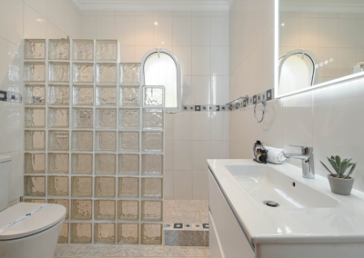 Bathroom N°1, Sideview - Villa La Siesta, Balcón al Mar, Jávea (Xàbia)